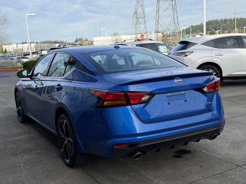 2025 Nissan Altima SR AWD