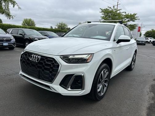 2024 Audi Q5 45 S line Premium Plus