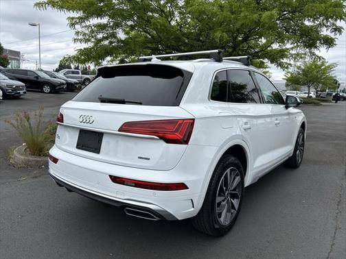 2024 Audi Q5 45 S line Premium Plus