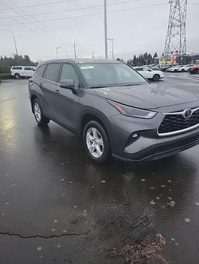 2024 Toyota Highlander LE