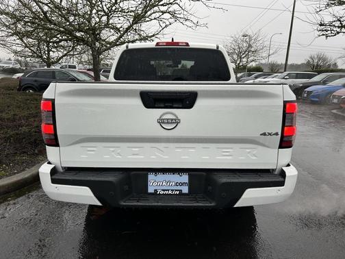 2025 Nissan Frontier SV