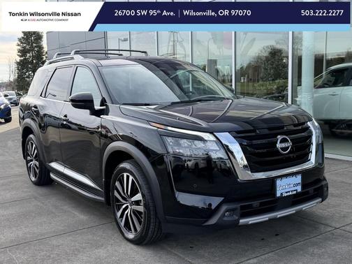 2025 Nissan Pathfinder Platinum 4WD