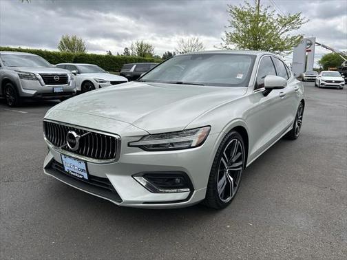 2019 Volvo S60 T5 Inscription