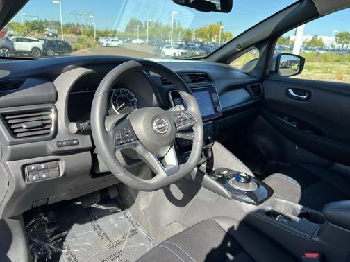 2024 Nissan Leaf SV PLUS