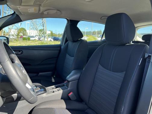 2024 Nissan Leaf SV PLUS