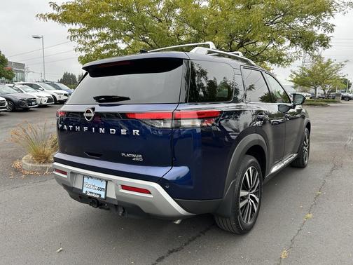 2024 Nissan Pathfinder Platinum 4WD