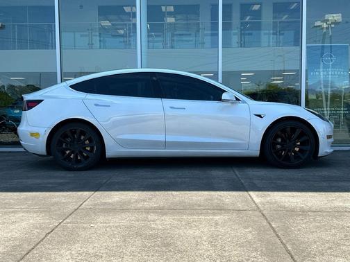 Pearl White Multi-Coat 2020 Tesla Model 3 Long Range