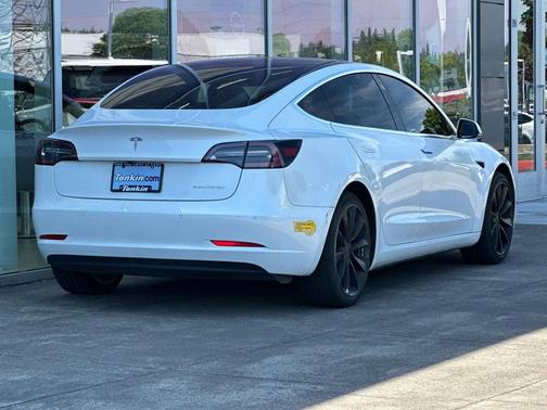 Pearl White Multi-Coat 2020 Tesla Model 3 Long Range