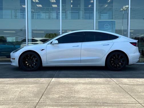 Pearl White Multi-Coat 2020 Tesla Model 3 Long Range