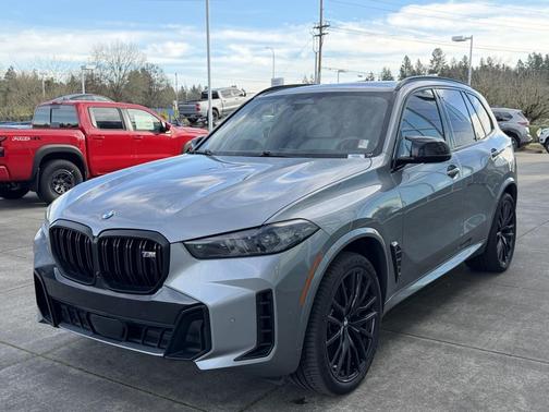 2024 BMW X5 M60i