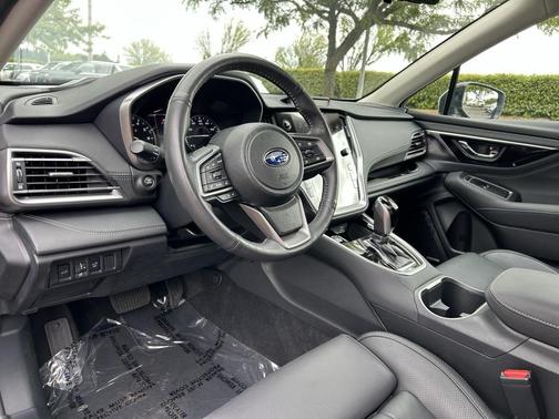 2025 Subaru Outback Touring XT