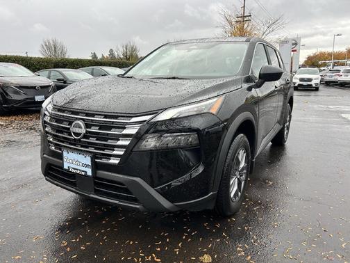 Super Black 2025 Nissan Rogue S