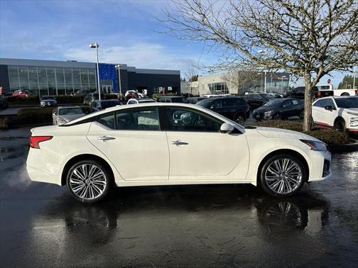 2025 Nissan Altima 2.5 SL
