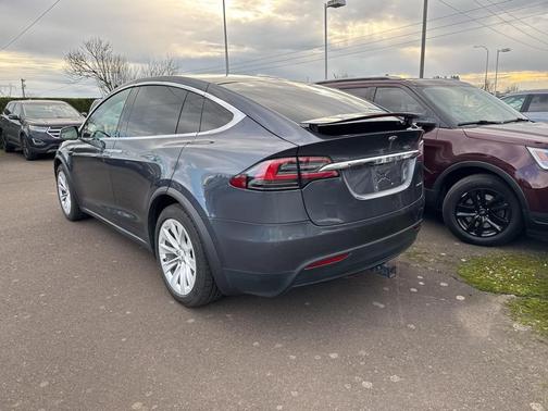 2020 Tesla Model X Long Range Dual Motor All-Wheel Drive