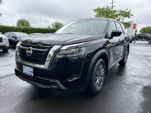 2025 Nissan Pathfinder S 4WD
