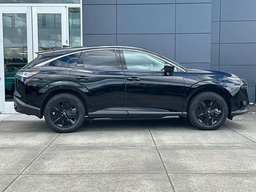 Super Black 2025 Nissan Murano SV