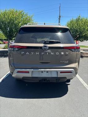 2024 Nissan Pathfinder Platinum 4WD