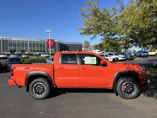 2025 Nissan Frontier PRO-4X