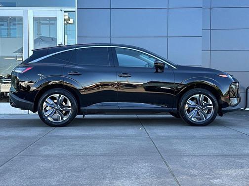 Super Black 2025 Nissan Murano SL