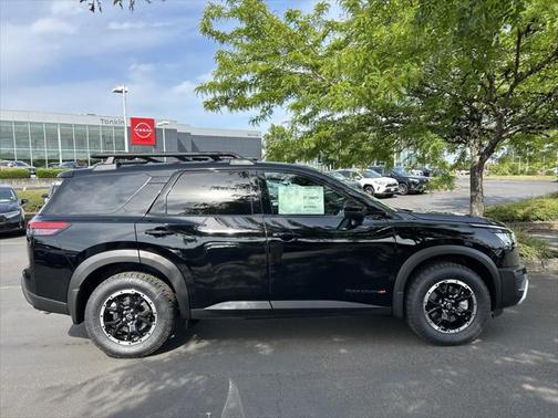 2025 Nissan Pathfinder Rock Creek 4WD