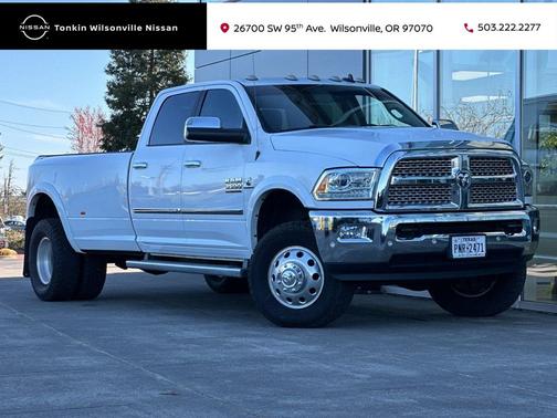 Bright White Clearcoat 2018 RAM 3500 Laramie Crew Cab 4x4 8' Box