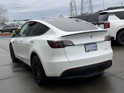 2022 Tesla Model Y Performance Dual Motor All-Wheel Drive