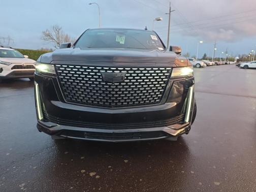 2022 Cadillac Escalade Premium Luxury