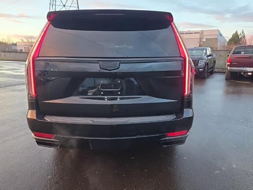 2022 Cadillac Escalade Premium Luxury