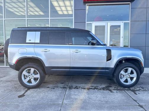2020 Land Rover Defender 110 First Edition