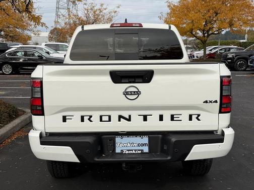 2026 Nissan Frontier SV