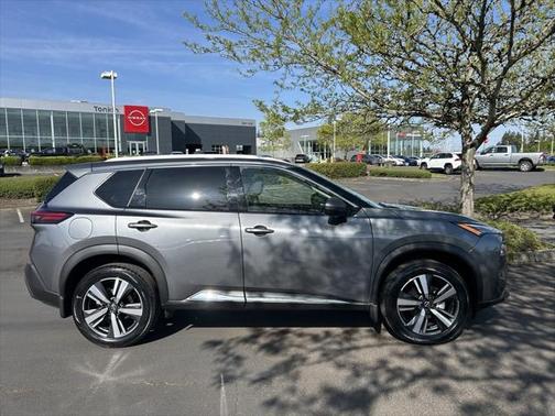 2022 Nissan Rogue SL