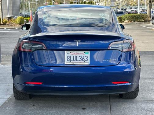 Deep Blue Metallic 2019 Tesla Model 3 Standard Range
