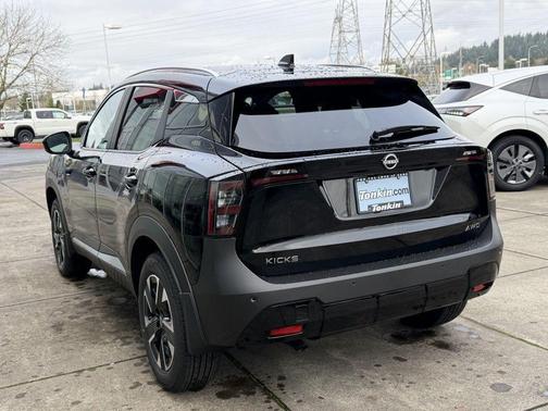 Super Black 2026 Nissan Kicks SV