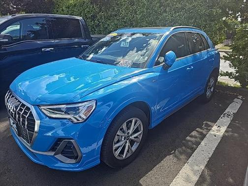 2023 Audi Q3 Premium 45 TFSI S line quattro Tiptronic