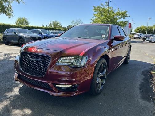 2023 Chrysler 300 Touring
