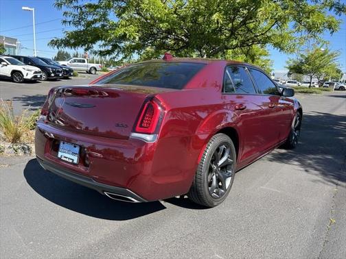 2023 Chrysler 300 Touring