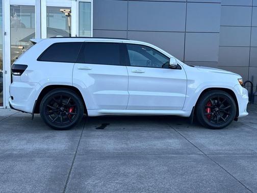 2021 Jeep Grand Cherokee SRT