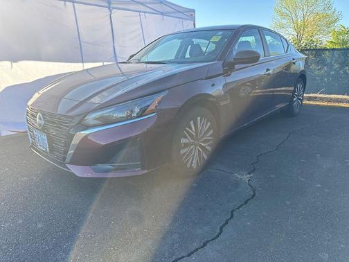 Garnet Pearl Metallic 2024 Nissan Altima 2.5 SV