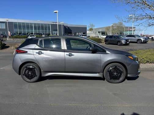 2025 Nissan Leaf SV PLUS