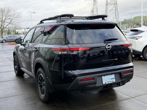 2025 Nissan Pathfinder Rock Creek 4WD