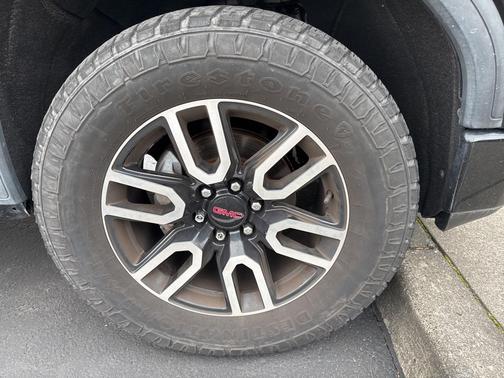 2021 GMC Sierra 1500 AT4