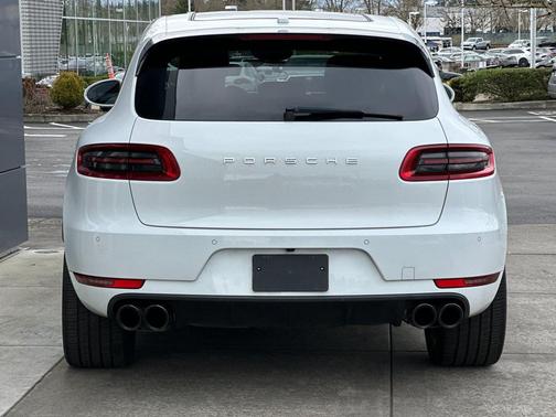 2017 Porsche Macan Base
