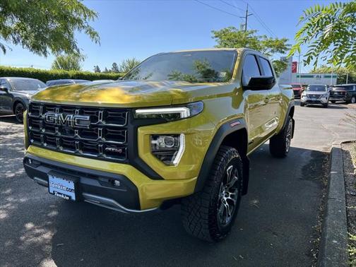2023 GMC Canyon Base