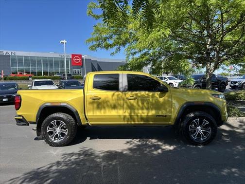 2023 GMC Canyon Base
