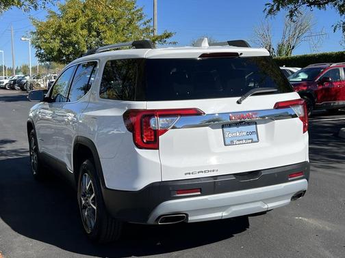2023 GMC Acadia AWD SLT