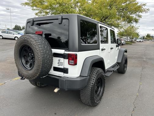 2016 Jeep Wrangler Unlimited Willys Wheeler