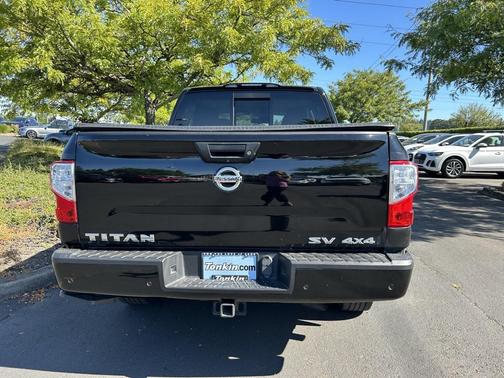 2020 Nissan Titan SV