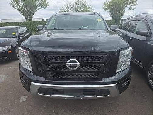 2020 Nissan Titan SV