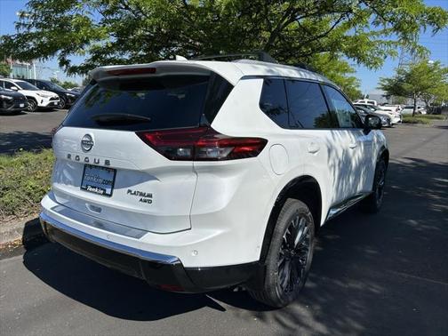 2025 Nissan Rogue Platinum