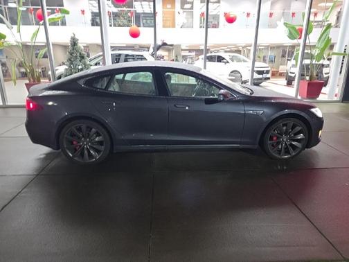 2016 Tesla Model S 